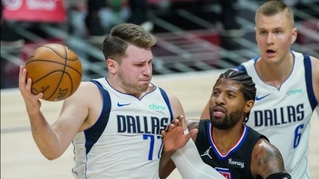 NBA焦点战，东契奇40+三双独行侠加时险胜快船